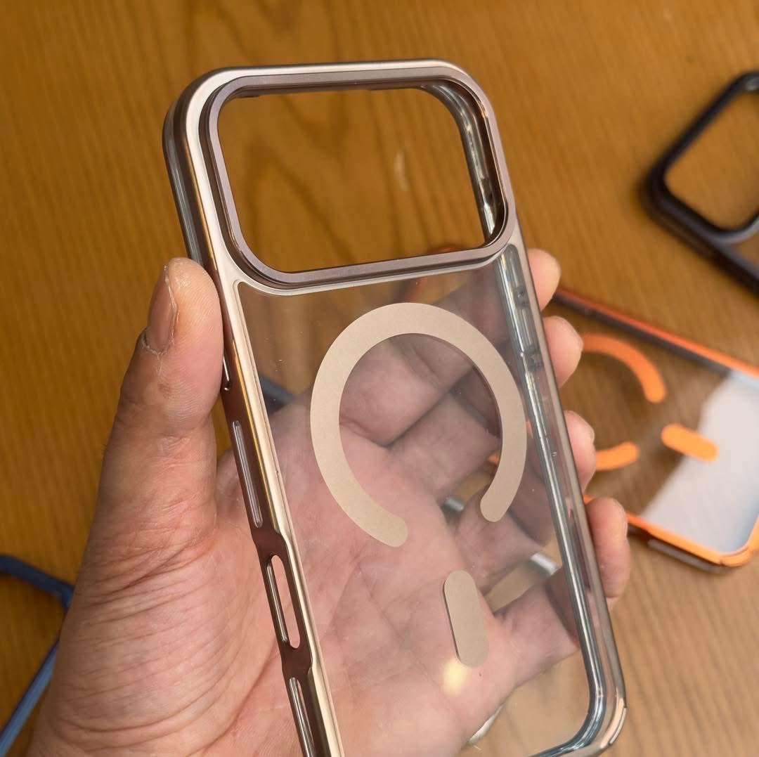 جراب ايفون شفاف MagSafe باطار معدني فاخر - Transparent iPhone MagSafe Case with Luxury Metal Frame - الصورة 4