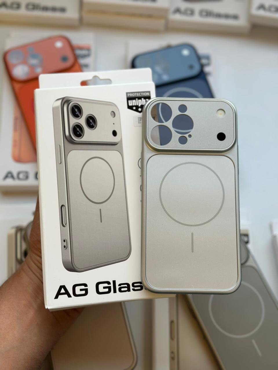 جراب AG Glass المغناطيسي الفاخر للايفون بحماية زجاجية للكاميرا - AG Glass Luxury Magnetic Case for iPhone with Glass Camera Protection - الصورة 4
