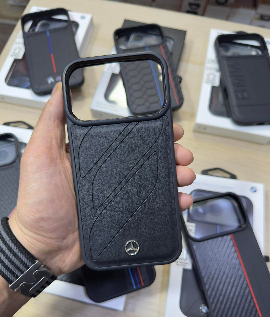 جراب فاخر للايفون BMW و Mercedes ستايل رياضي - Luxury iPhone case BMW and Mercedes, sporty style - الصورة 7